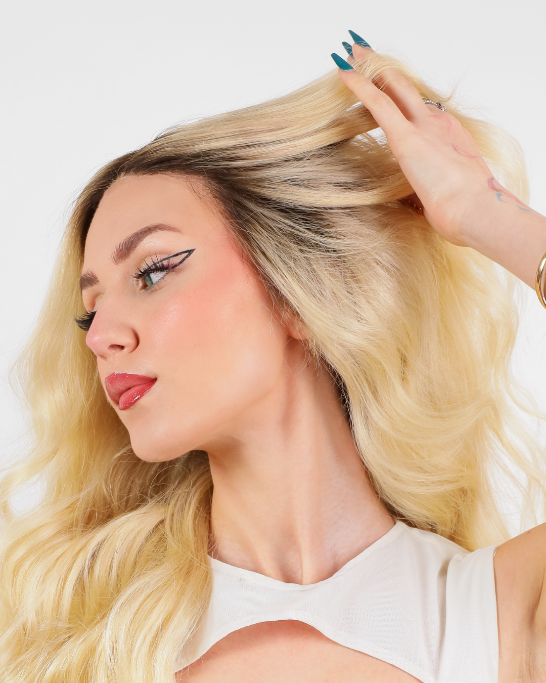 ROOTED CANVAS BLONDE NATURAL WAVE HUMAN HAIR WIG