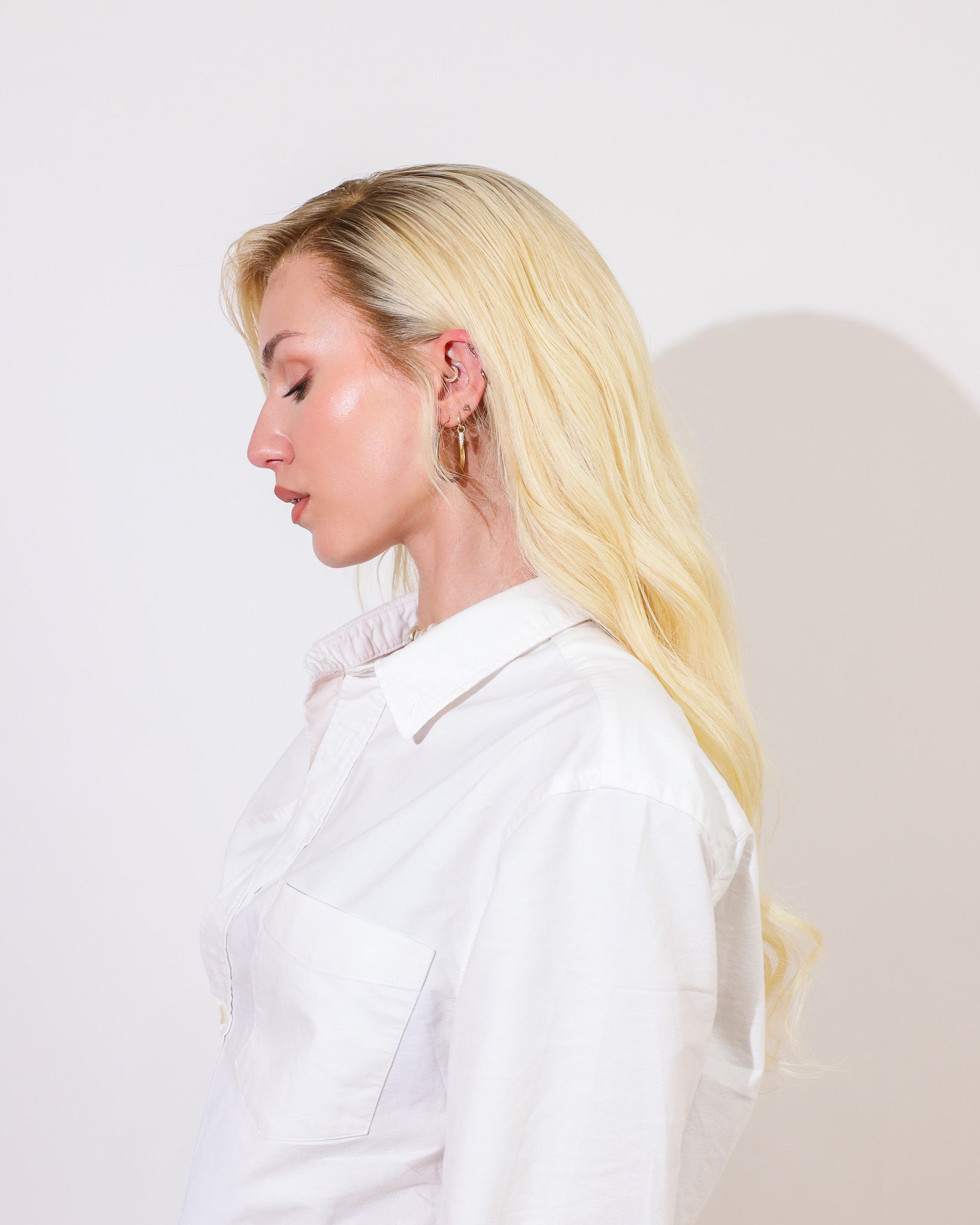 ROOTED CANVAS BLONDE HUMAN HAIR WIG