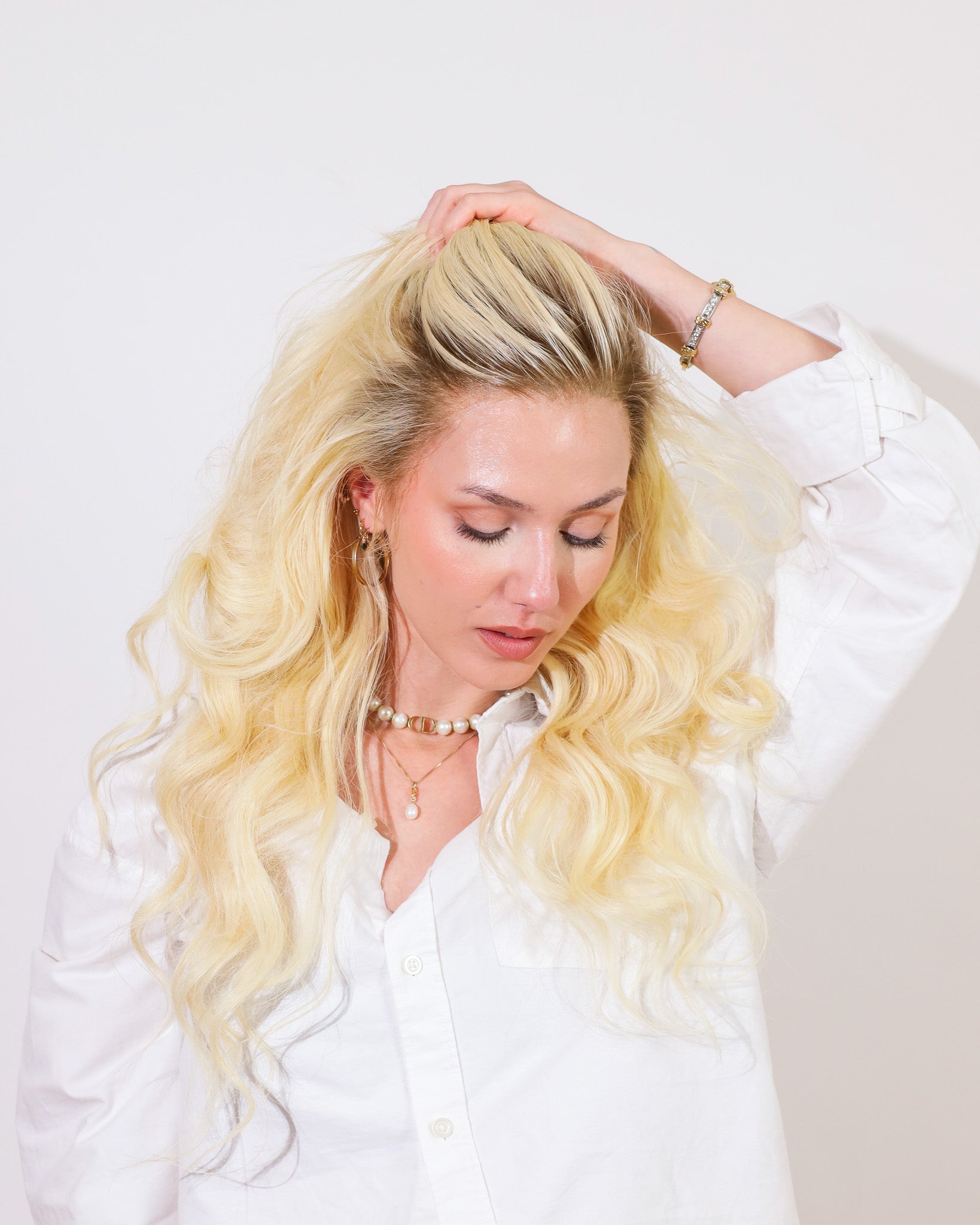 ROOTED CANVAS BLONDE HUMAN HAIR WIG