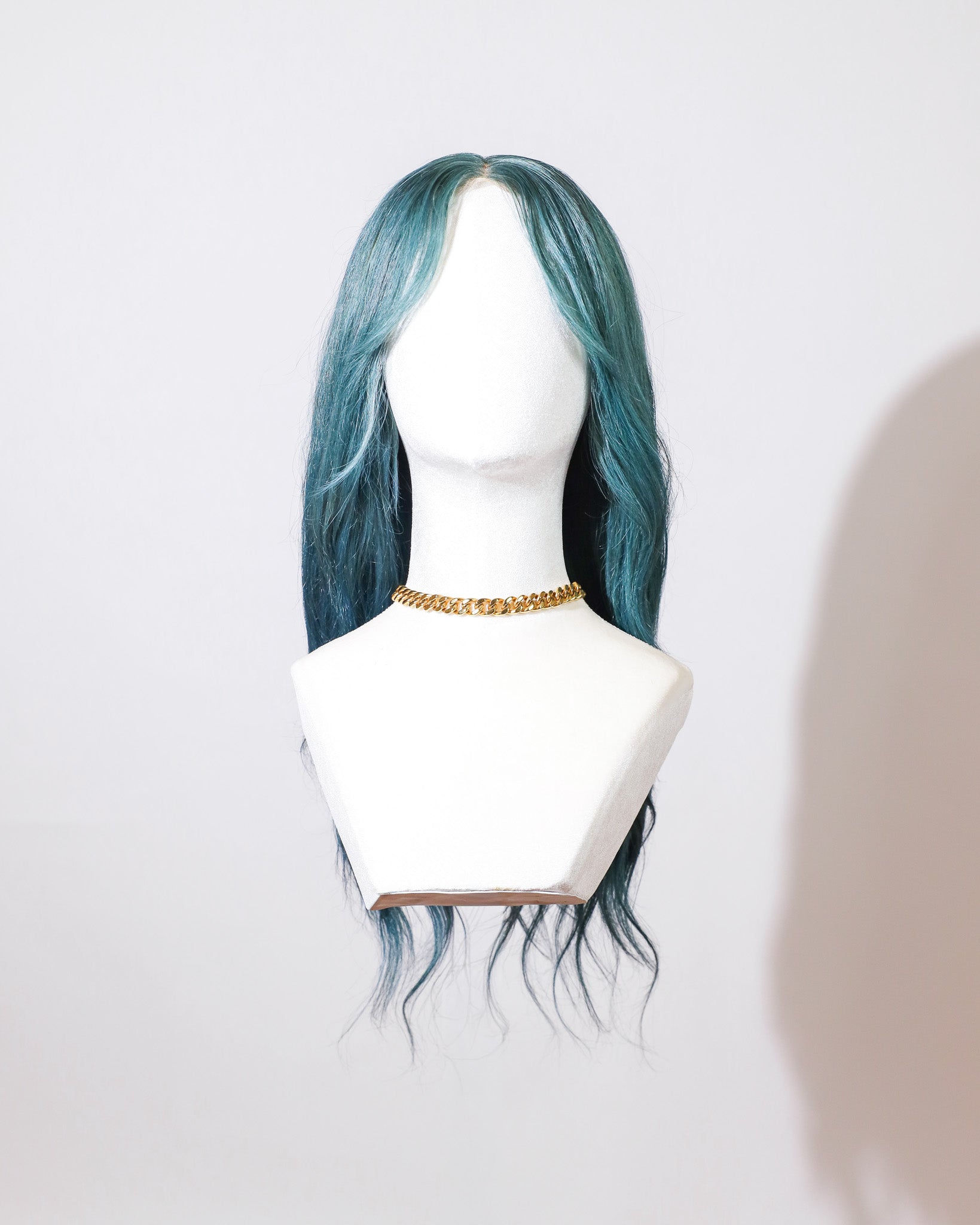 Sample Sale | Seafoam Tide | Atelier Wig | 20"