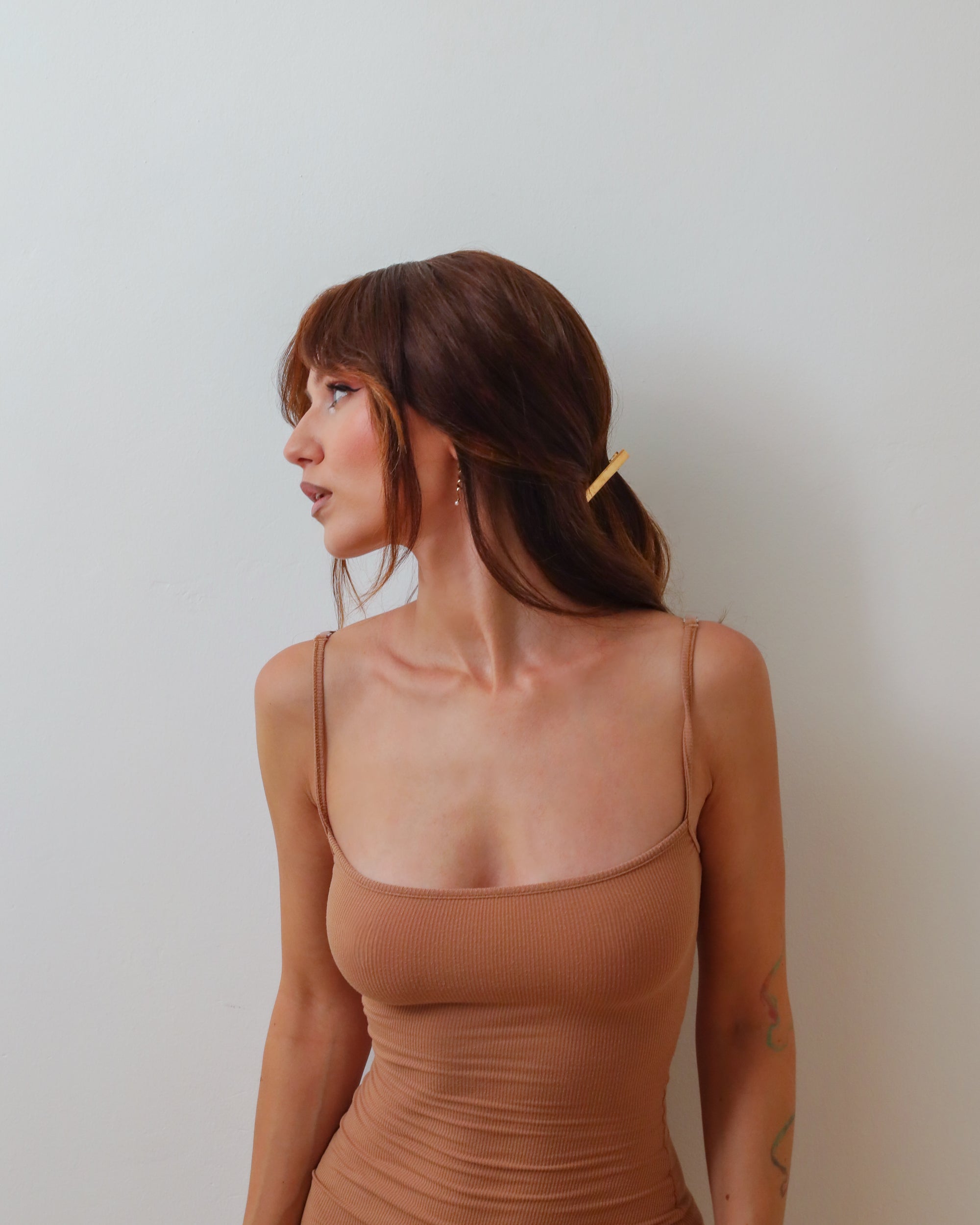 HONEY DRIFT HALO GLUELESS WIG