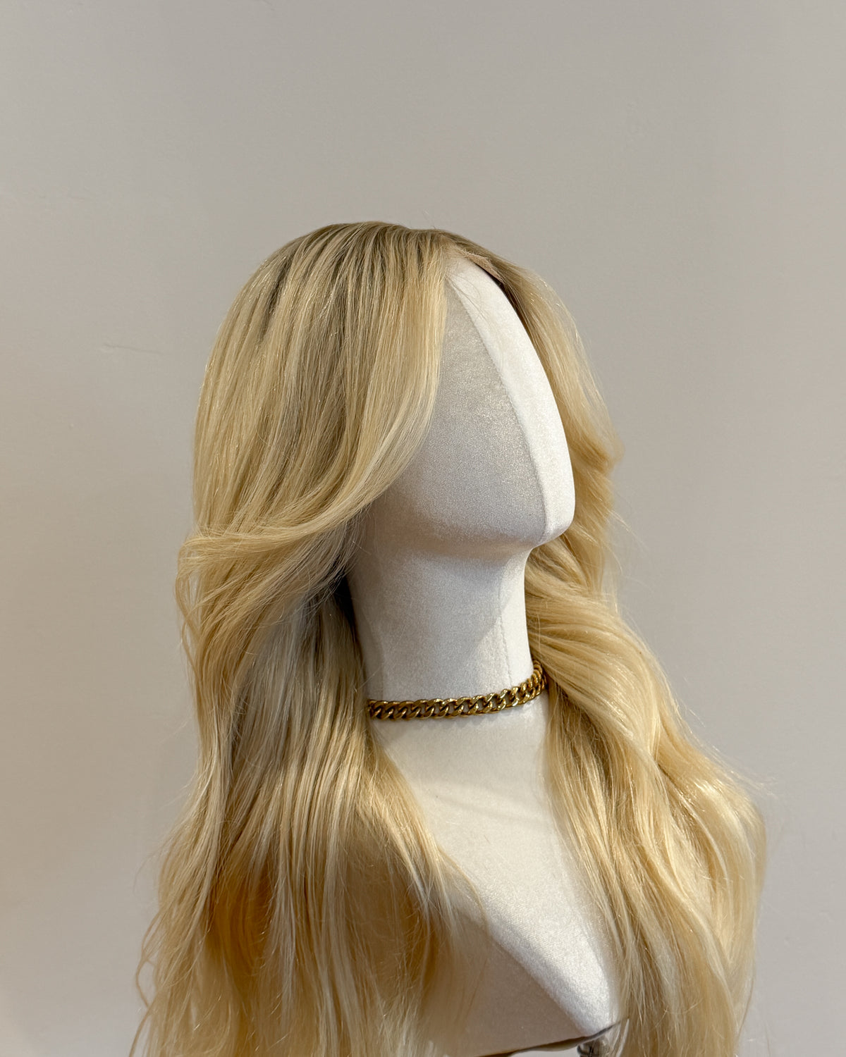 RUNWAY BLONDE ATELIER HD LACE WIG