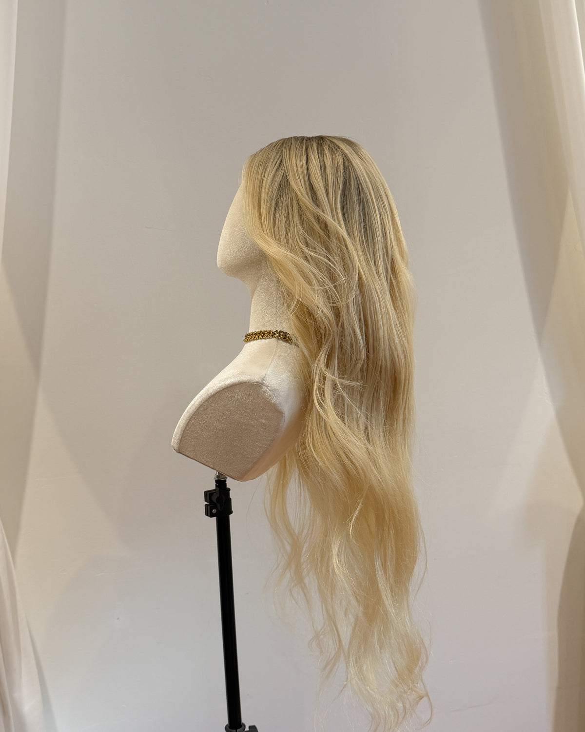 RUNWAY BLONDE ATELIER HD LACE WIG